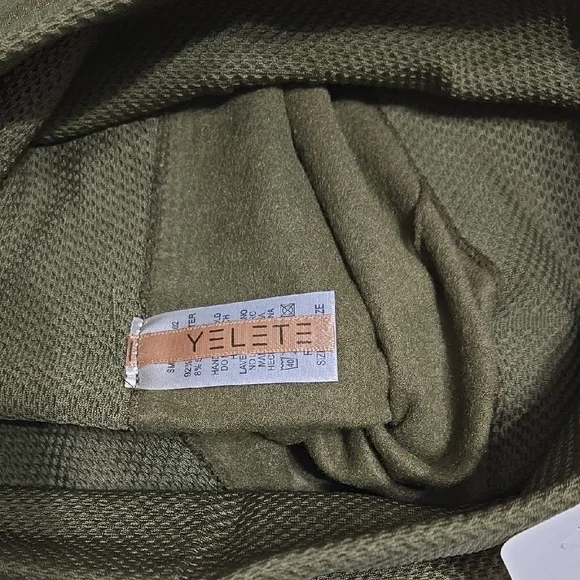 Yelete Olive Green Knit Scarf - Picture 3 of 5